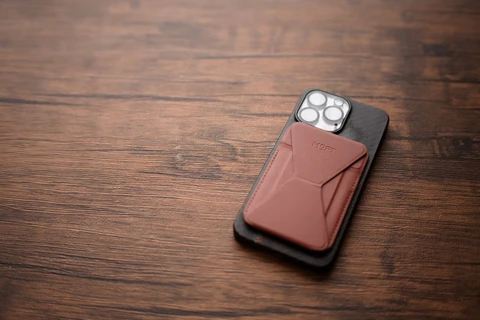 MOFT Snap-On スマホスタンド｜とりあえず役に立つスマホアクセサリー